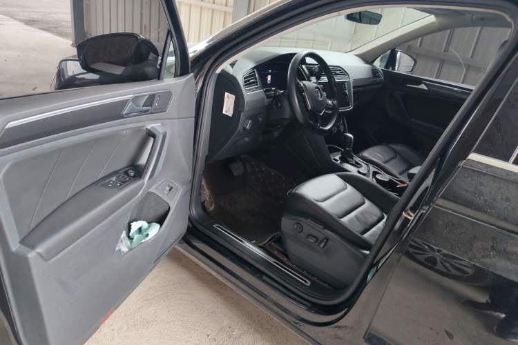 Used Volkswagen Tiguan 2018 330TSI All-Wheel-Drive Innovation Model
