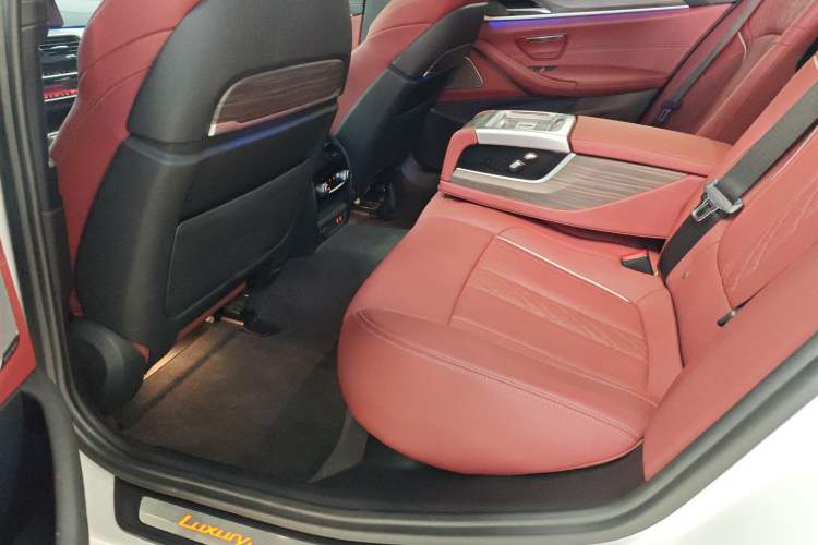 Used BMW 5 Series 2021 530Li Luxury Edition Premium Package
