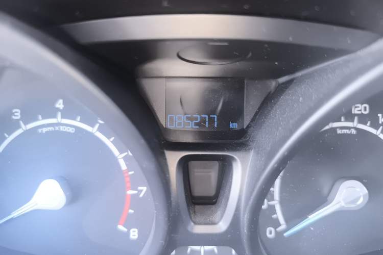 Used Ford EcoSport 2013 1.5L Automatic Fashion Model