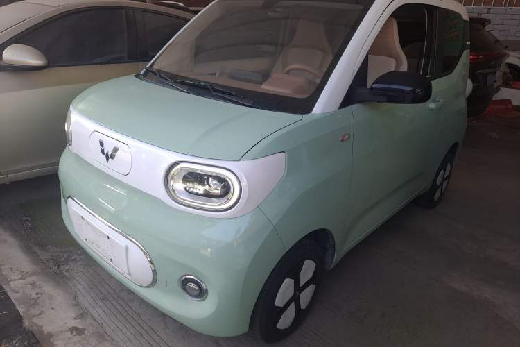Used Wuling Hongguang MINIEV 2024 3rd Generation 215km Advanced Version
