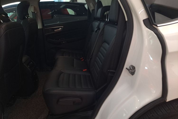 Used Ford Edge 2018 EcoBoost 245 Two-Wheel-Drive Titanium 7-Seater China VI Standard