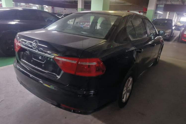 Used Volkswagen Lavida 2013 Revised Classic 1.6L Manual Fashion Edition
