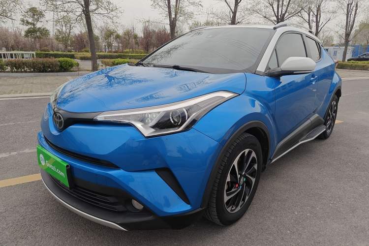Used Toyota IZOA 2018 2.0L Yichi Version China VI Standard
