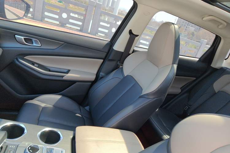 Used Changan CS55PLUS 2022 2nd Generation 1.5T DCT Prestige Version
