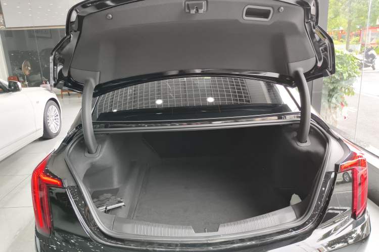 Used Cadillac CT5 2024 28T Luxury Pro Trim
