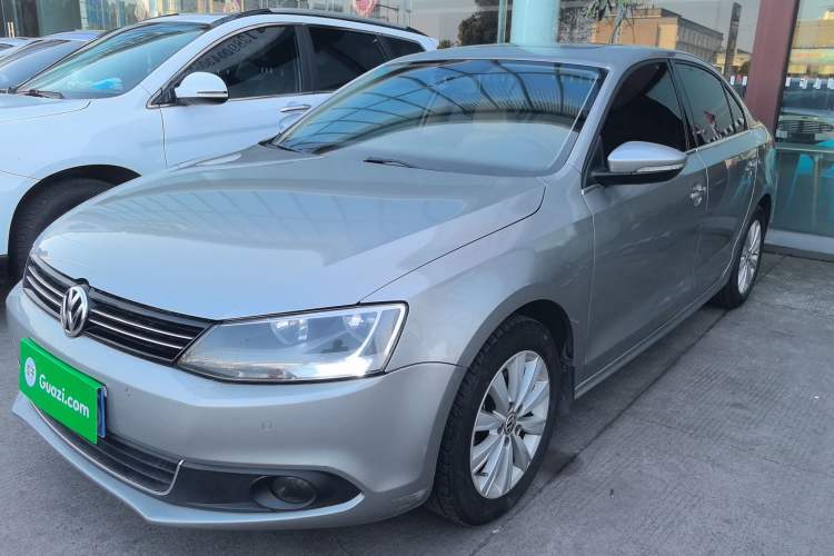 Used Volkswagen Sagitar 2012 1.4TSI Automatic Luxury Edition
