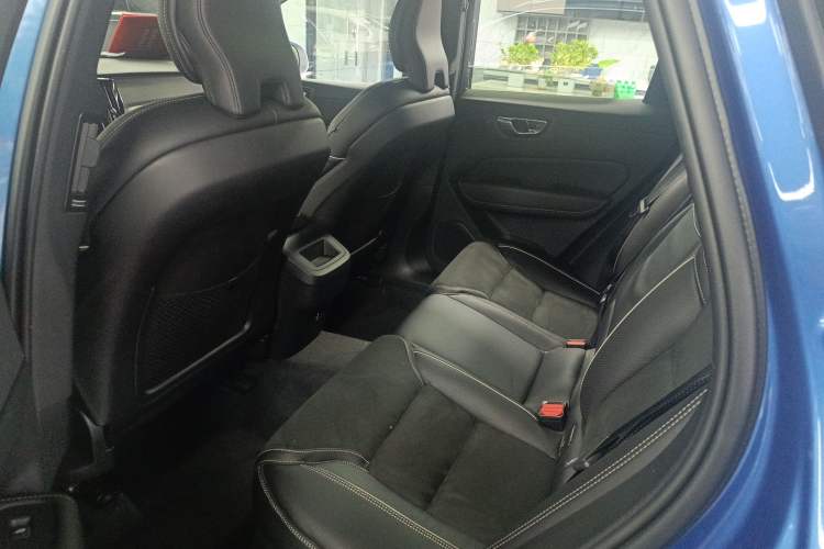 Used Volvo XC60 2019 T5 4x4 Zhiyuan Sport Edition China V Standard
