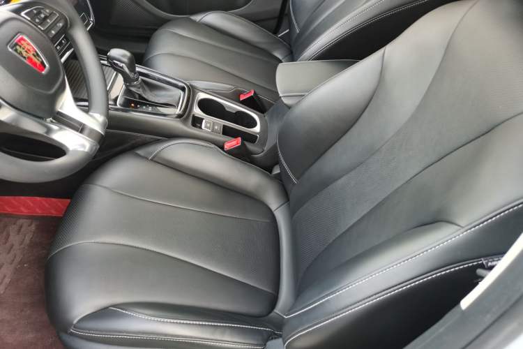 Used Roewe i5 2020 1.5L Automatic 4G Connect Luxury Flagship Edition
