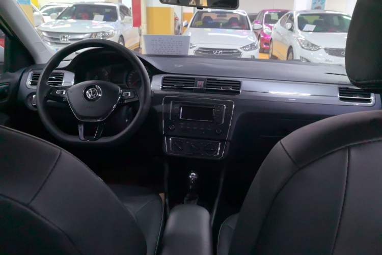 Used Volkswagen Santana 2018 1.5L Automatic Comfort Edition
