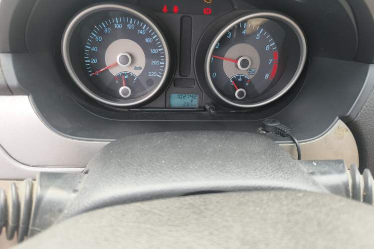 Used Buick Excelle 2013 1.5L Manual Classic Model
