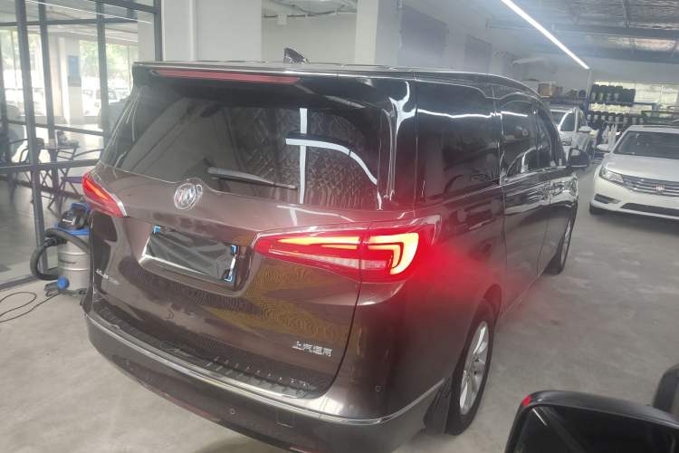 Used Buick GL8 2017 ES 28T Comfort Model China V Standard
