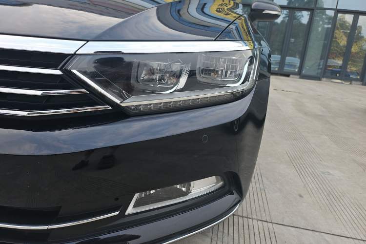 Used Volkswagen Magotan 2018 Facelift 330TSI DSG Luxury Model
