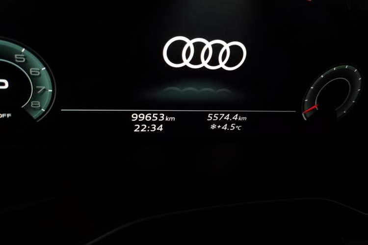 Used Audi A4L 2020 40 TFSI Fashionable and Elegant Model
