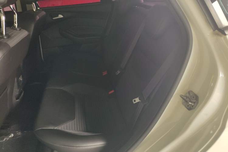 TDK.VehicleDetails.img