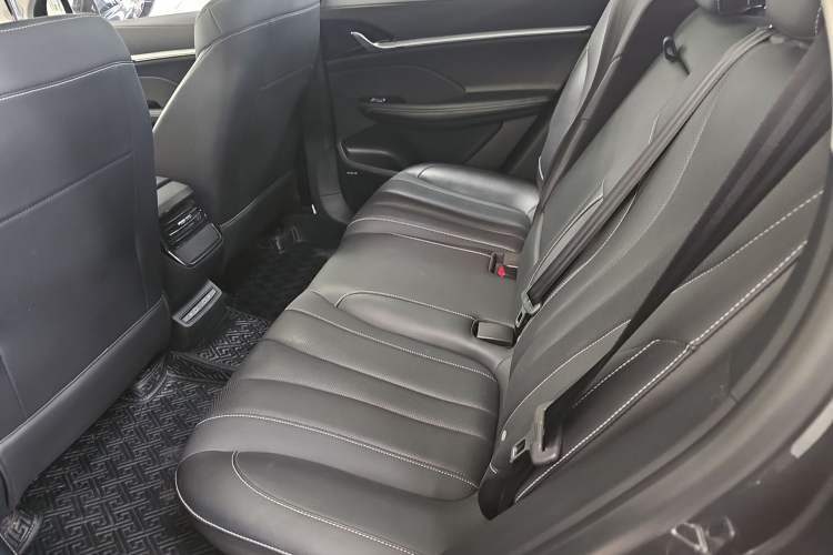 Used Roewe RX5 MAX 2022 1.5T Automatic Zhiwei Prestige Edition
