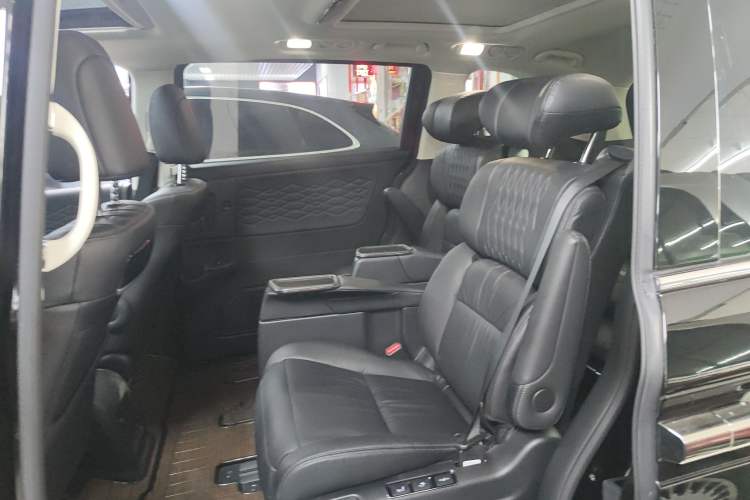 Used Honda Elysion 2022 2.0L eHEV Luxury Edition
