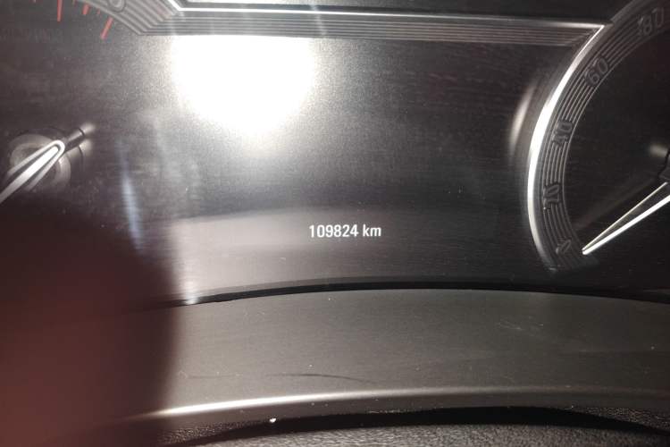 Used Buick GL8 2017 ES 28T Luxury Model China V Standard
