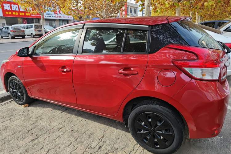 Used Toyota YARiS L 2015 1.5E Automatic Charm Edition
