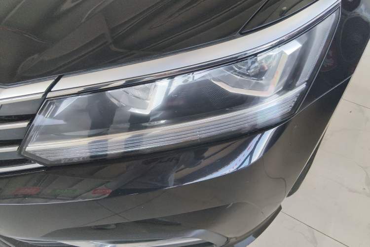 Used Volkswagen Passat 2016 330TSI DSG Luxury Edition
