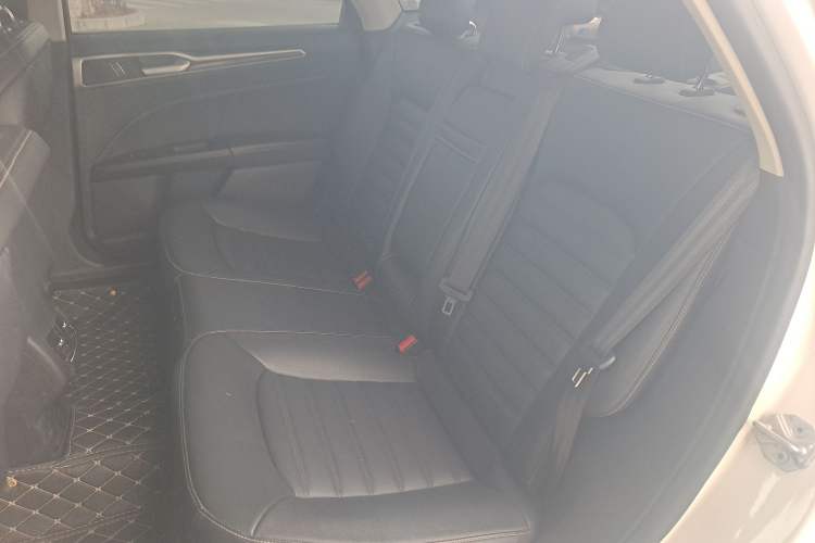 Used Ford Mondeo 2018 EcoBoost 180 Smart Control Fashion Model China VI Standard
