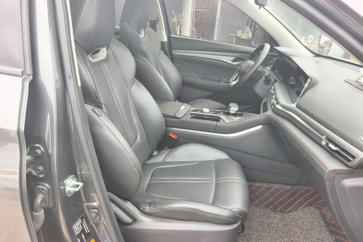 Used Changan CS75 PLUS 2022 1.5T Automatic Luxury Model
