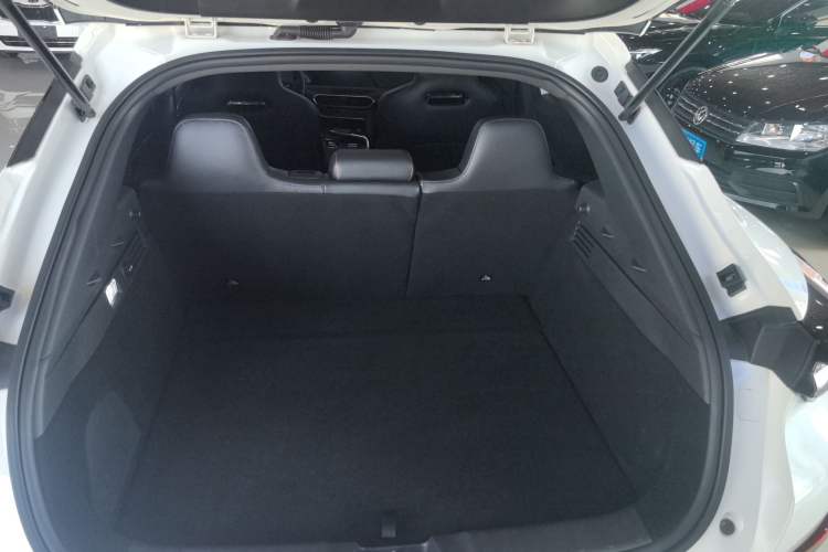 Used Changan UNI-T 2022 2.0T Prestige Version
