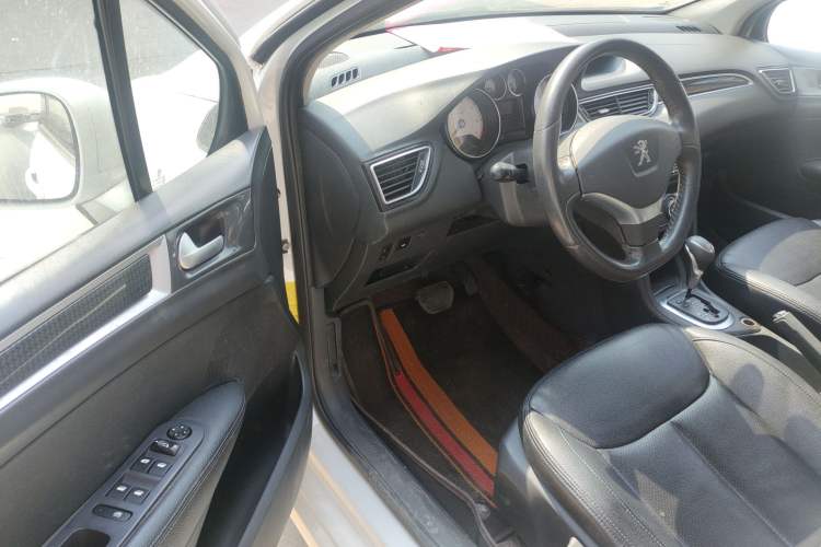 Used Peugeot 308 2014 Enjoy Edition Classic 1.6L Automatic Premium Model
