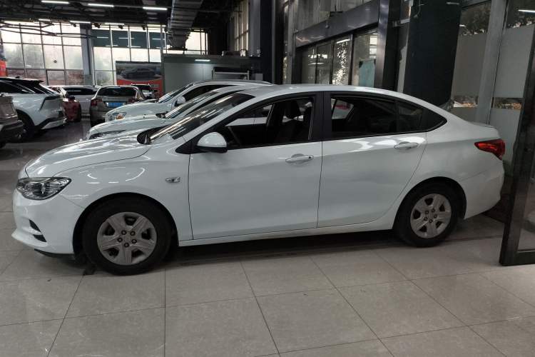 Used Chevrolet Cavalier 2018 320 Automatic Enjoyment Edition
