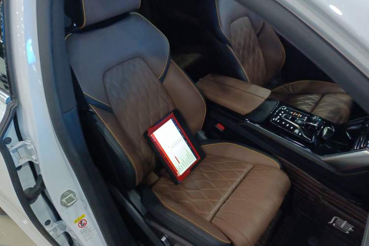 Used BYD Tang New Energy 2021 DM 2.0T Four-Wheel Drive High-Performance Flagship Model
