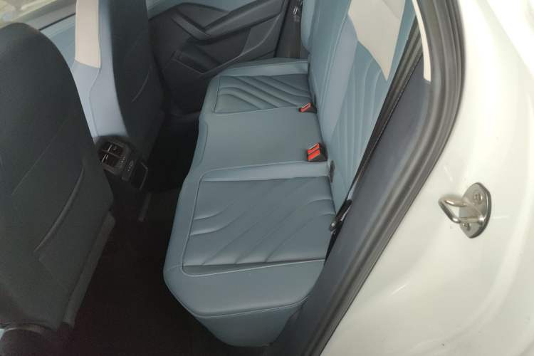 Used Volkswagen Tharu 2024 300TSI Two-Wheel-Drive Moon Luxury Edition