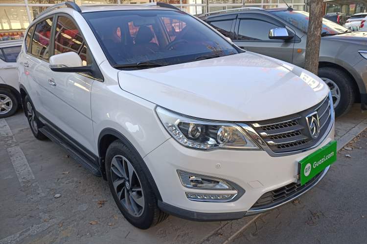 Used Baojun 560 2016 1.8L Manual Luxury Edition
