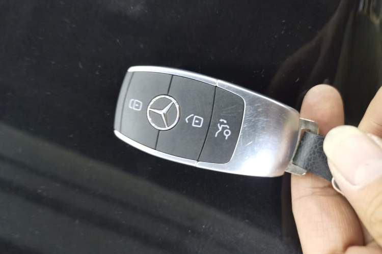 Used Mercedes-Benz GLC 2020 GLC 260 L 4MATIC Dynamic Model
