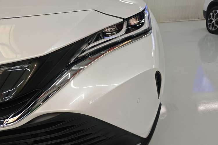 Used Toyota Harrier 2022 2.0L CVT Two-Wheel Drive Deluxe Edition