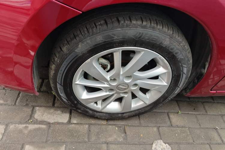 Used Nissan Tiida 2016 1.6L CVT Cool Dynamic Edition