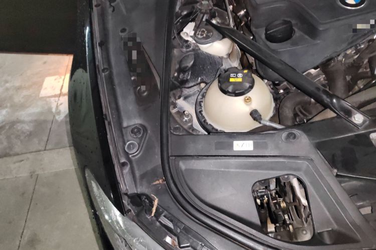 Used BMW 5 Series 2014 525Li Luxury Design Package
