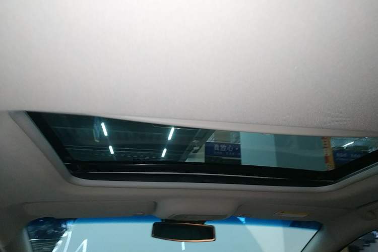 Used Buick GL8 2020 Land Business Class 652T Luxury Model
