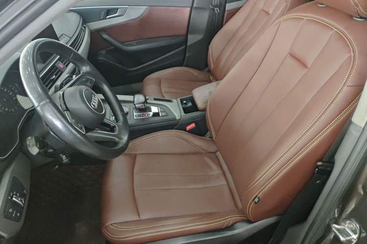 Used Audi A4L 2018 30th Anniversary Edition 40 TFSI Trendy Model