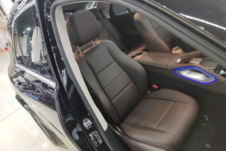 Used Mercedes-Benz GLE 2023 GLE 350 4MATIC Stylish Model
