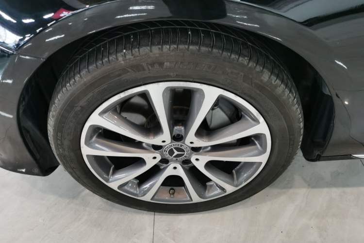 Used Mercedes-Benz E-Class 2019 Facelifted E 300 L Stylish Version
