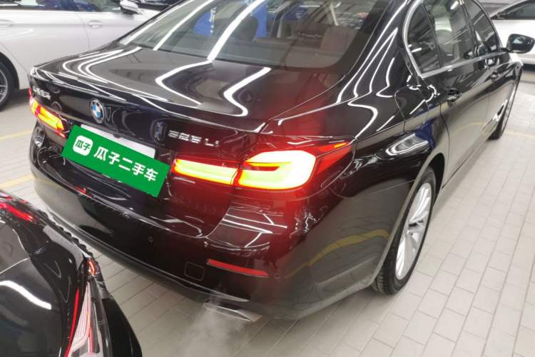 Used BMW 5 Series 2022 Second Facelift 525Li Luxury Package
