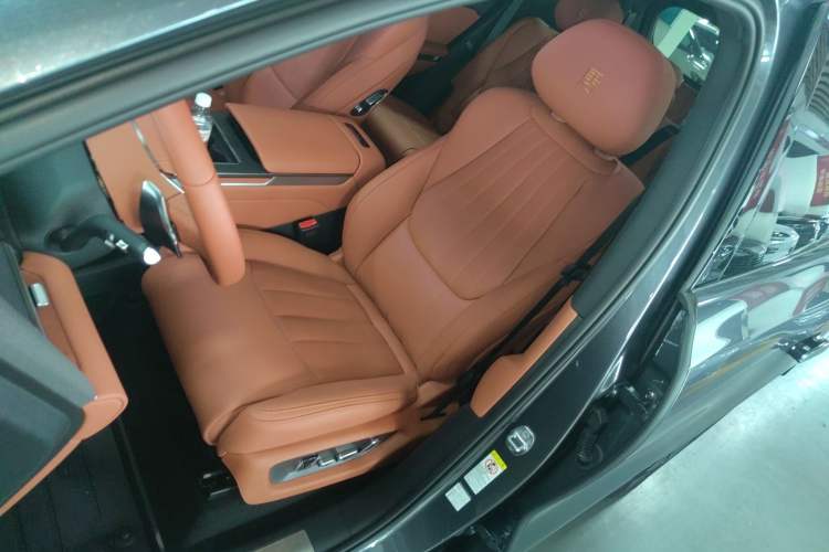 Used BYD Tang L 2025 EV 600KM All-Wheel-Drive LiDAR Flagship Model
