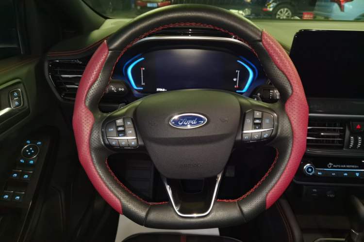 Used Ford Focus 2022 Sedan EcoBoost 180 Automatic ST Line
