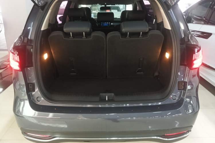 Used BYD Song MAX 2019 1.5T Automatic Smart Connect Ruiyi Sunroof Model 7 Seats China VI Standard