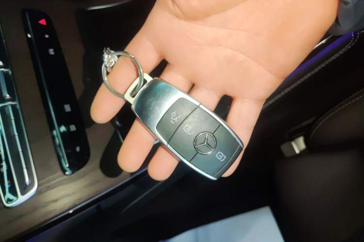 Used Mercedes-Benz GLC 2020 Facelift GLC 300 L 4MATIC Dynamic Edition