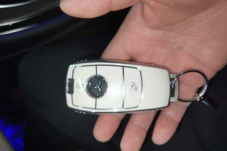 Used Mercedes-Benz GLC 2022 Facelift GLC 260 L 4MATIC Luxury Edition
