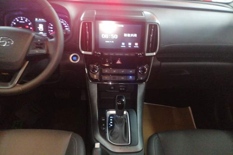 Used Hyundai ix35 2019 2.0L Automatic 2WD Zhiyong·Changxiang Edition China VI Standard
