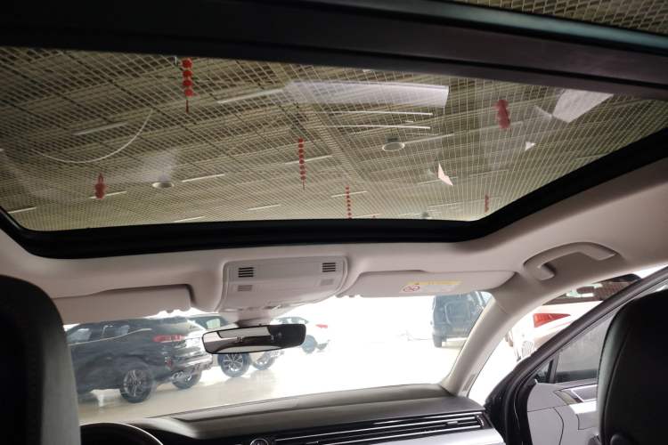 Used Volkswagen Magotan 2023 2 Million Units Commemorative Edition 330TSI DSG Luxury Version
