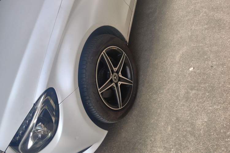 Used Mercedes-Benz C-Class 2015 C 200 L