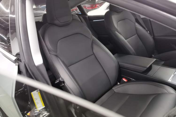 Used Tesla Model 3 2023 Rear-Wheel-Drive Version
