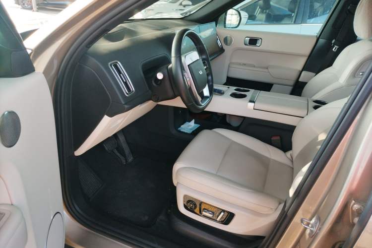 Used Li Auto L9 2022 Max model
